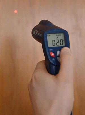 Bild vergr&ouml;&szlig;ern: Infrarotthermometer