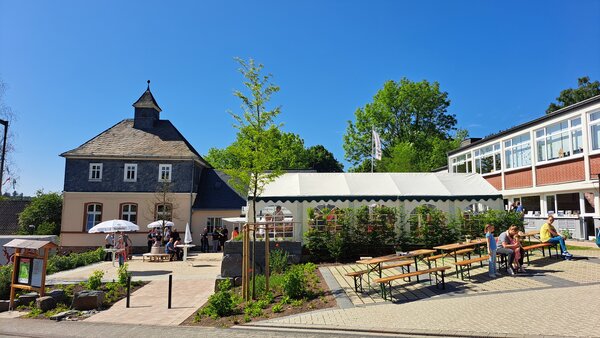 Neugestaltung Dorfplatz Vormwald