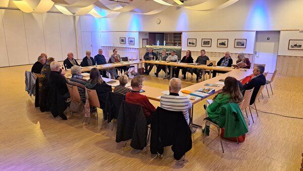 In lockerer Runde tauschten sich die Anwesenden im B&uuml;rgerhaus M&uuml;sen &uuml;ber das aus, was sie verbindet: Sie sind aktiv f&uuml;r ihre Heimat.
