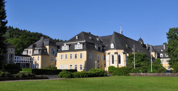 Bild vergr&ouml;&szlig;ern: Gebäude des Gymnasiums Stift Keppel