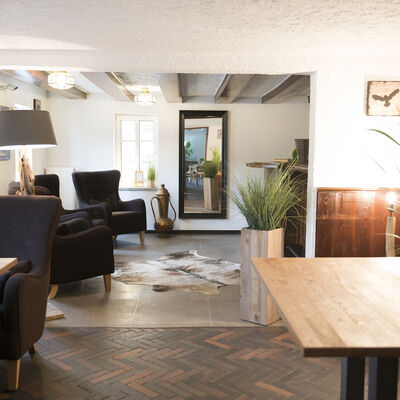 Bild vergr&ouml;&szlig;ern: Lounge