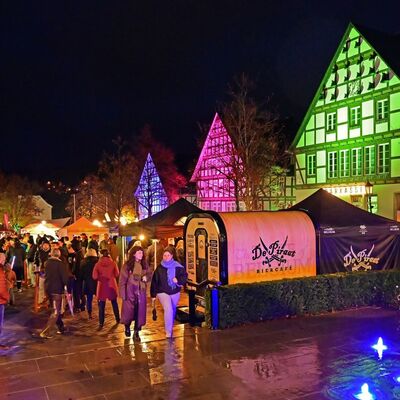 Bild vergr&ouml;&szlig;ern: Mondscheinmarkt_Marktplatz